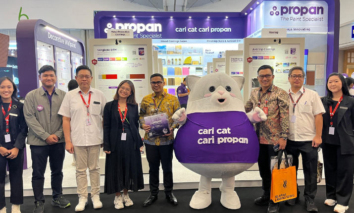 Kunjungan Ketua IAI Banten ke Booth Propan